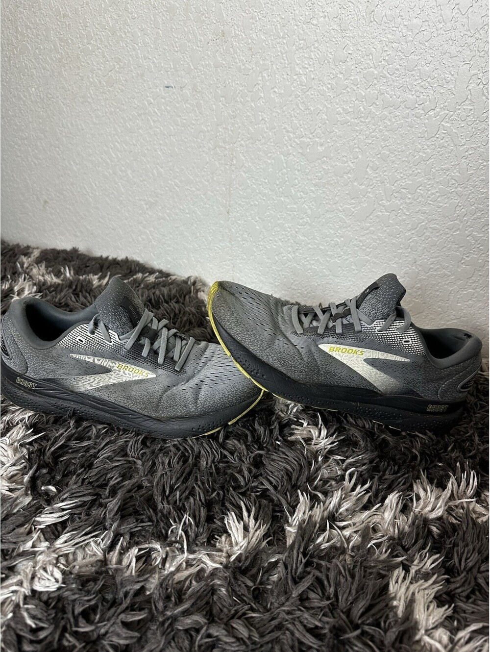 Brooks Ghost Running Shoes Grey Yellow Mesh 1104181D040 Men Size 12 D